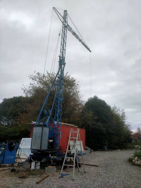 Réparation d'une grue sapine